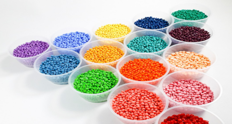 如何避免色母粒在混合过程中的分层和团聚现象